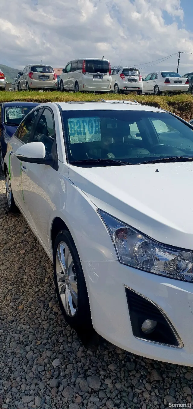 Chevrolet Cruze 2014 · 1.8 AT
