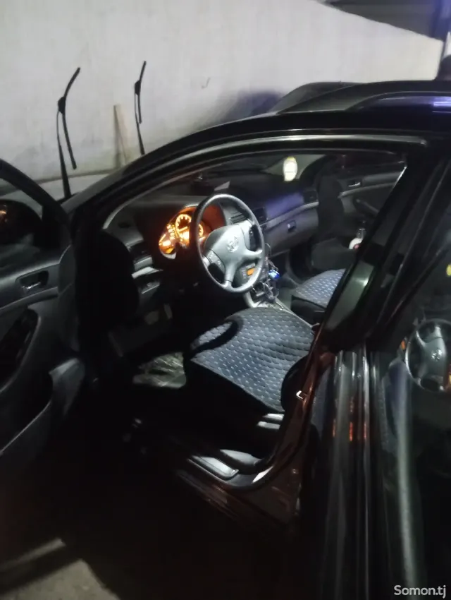 Toyota Avensis 2007 · 2.0 AT