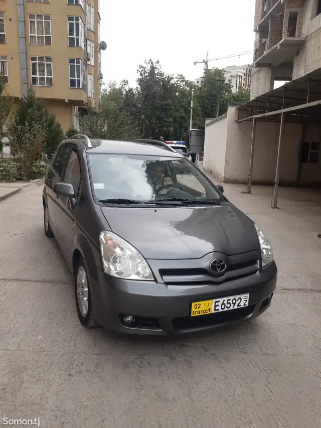 Toyota Corolla Verso 2006 · 1.8 MT