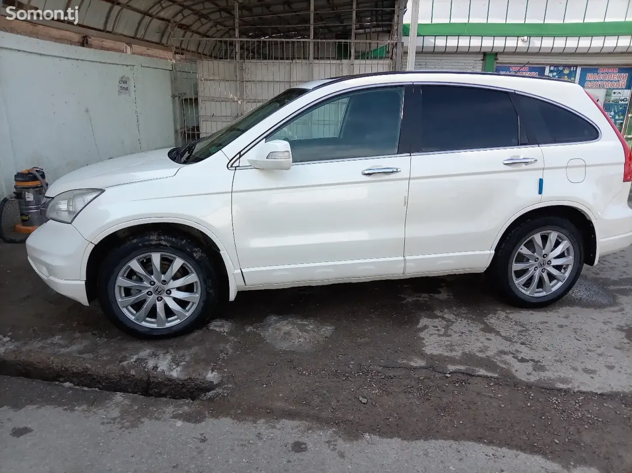 Honda CR-V 2011 · 2.4 AT