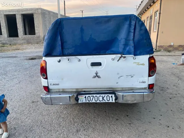 Mitsubishi L200 2008 · 2.4 MT
