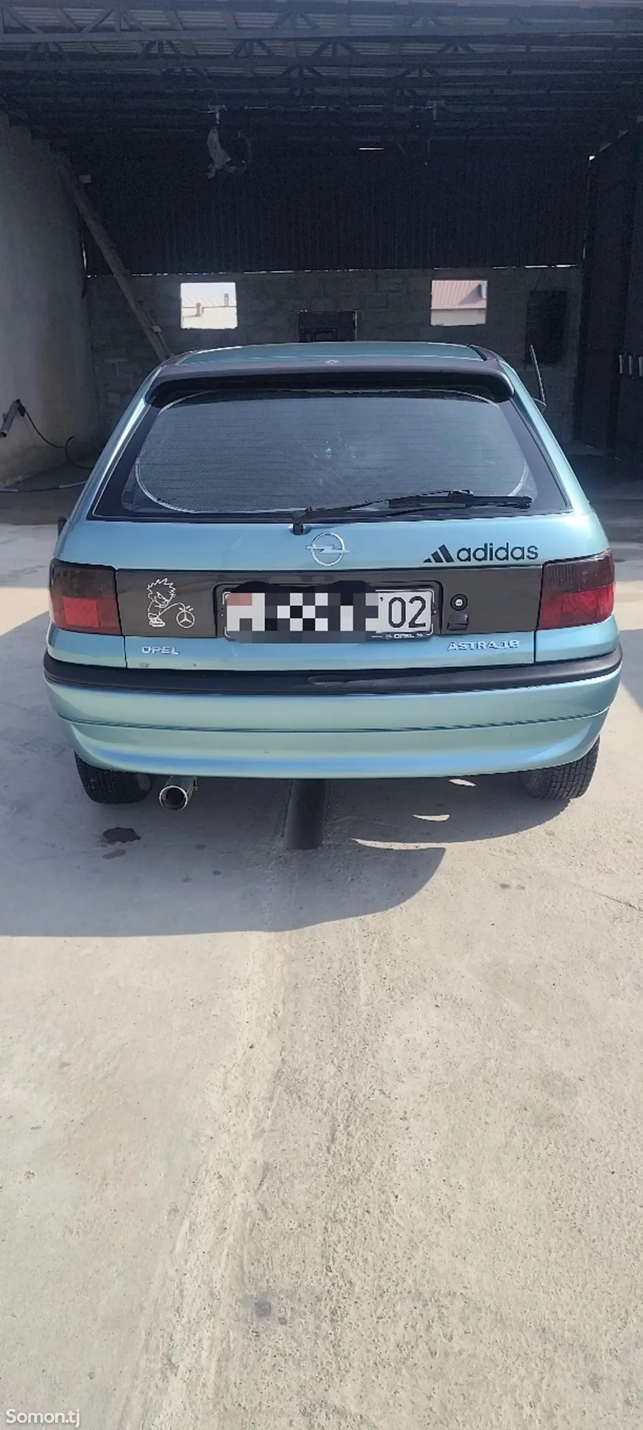 Opel Astra F 1996 · 1.6 MT