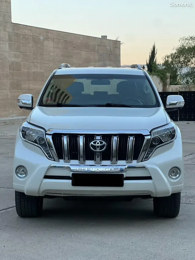 Toyota Land Cruiser Prado 2015 · 4.0 AT