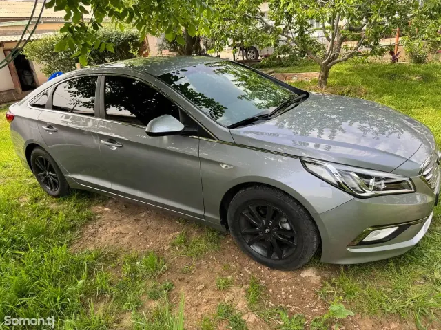Hyundai Sonata 2015 · 2.0 AT
