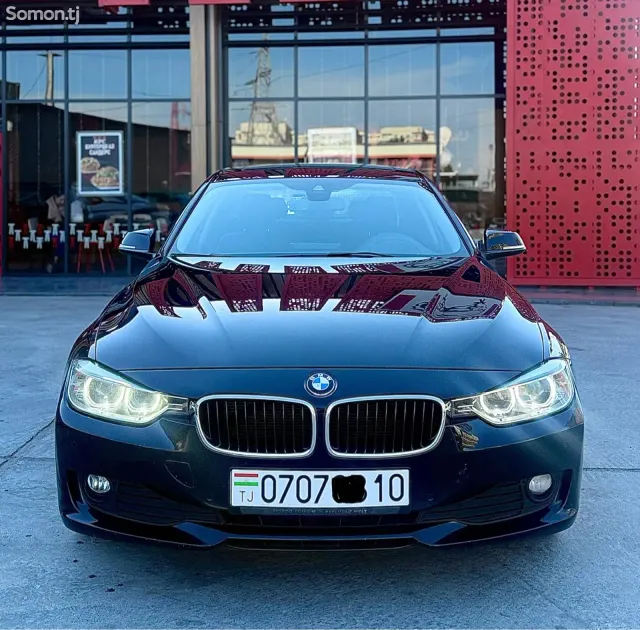 BMW 3 series 2014 · 2.0 AT