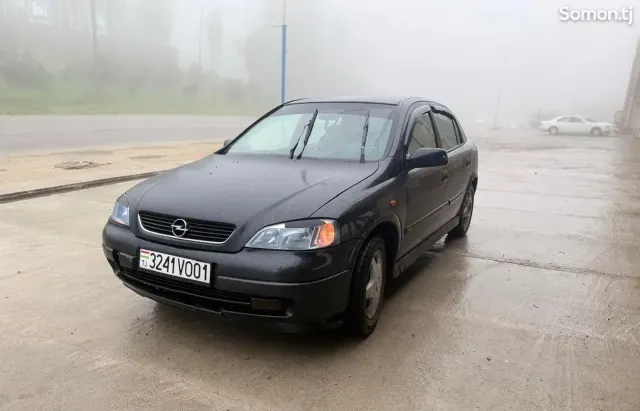 Opel Astra G 1998 · 1.6 MT