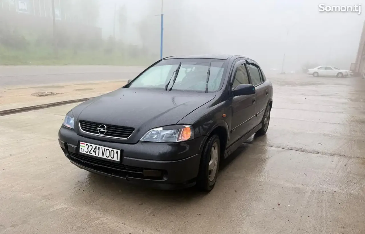 Opel Astra G 1998 · 1.6 MT