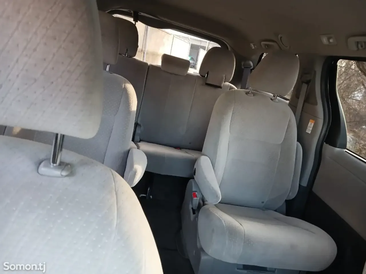 Toyota Sienna 2015 · 3.5 AT