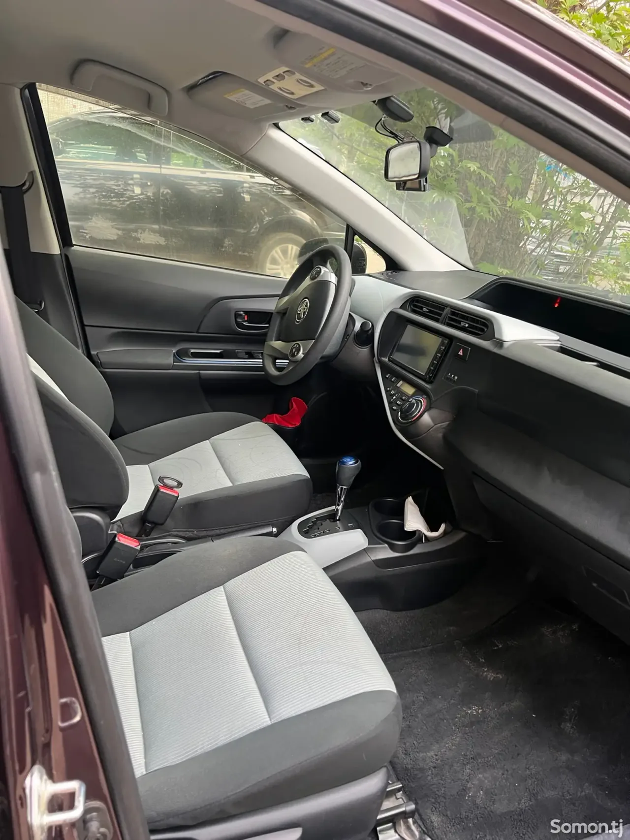Toyota Aqua 2014 · 1.5 AT