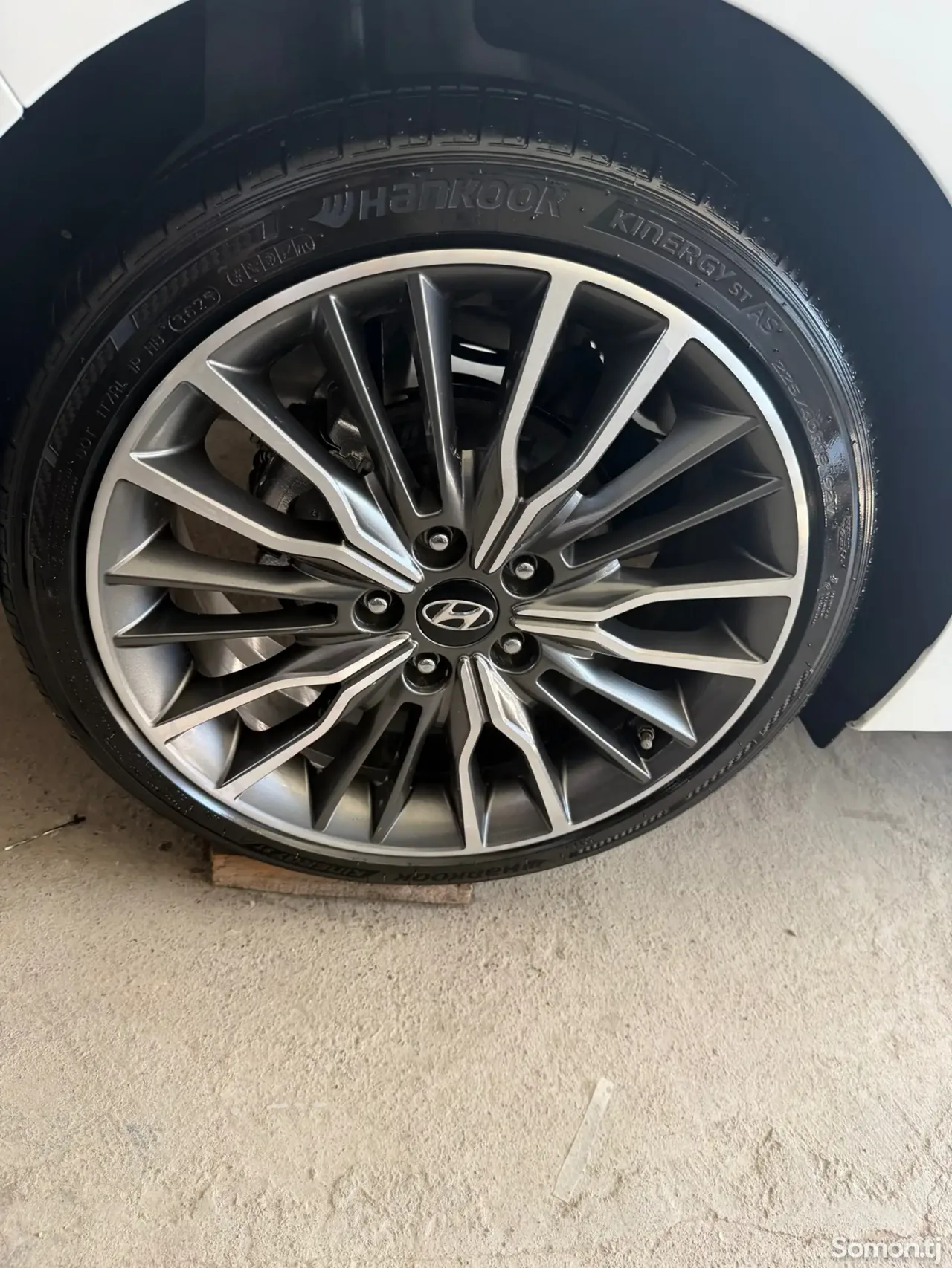 Hyundai Avante 2016 · 1.6 AT