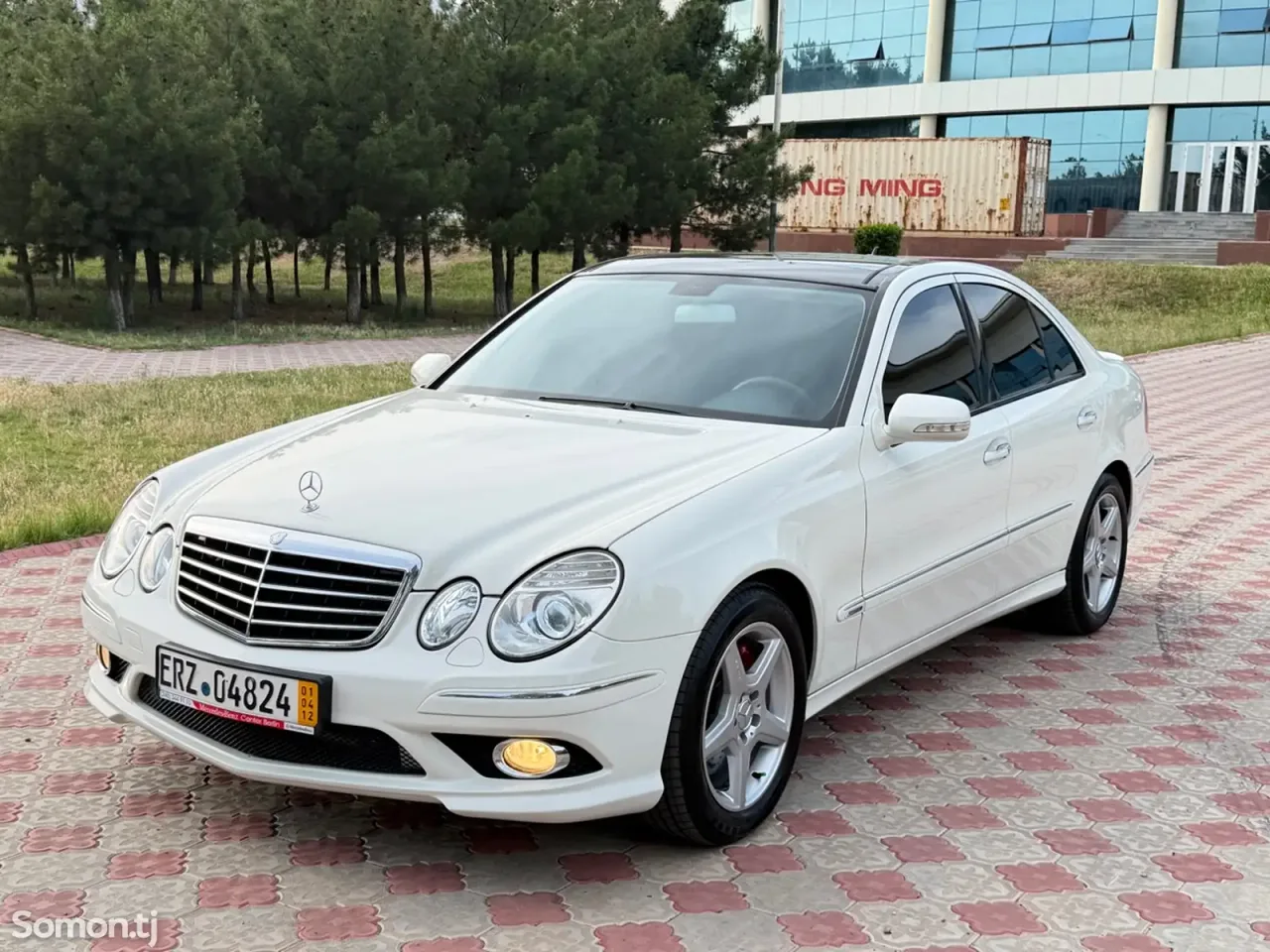 Mercedes-Benz E class 2009 · 3.5 AT