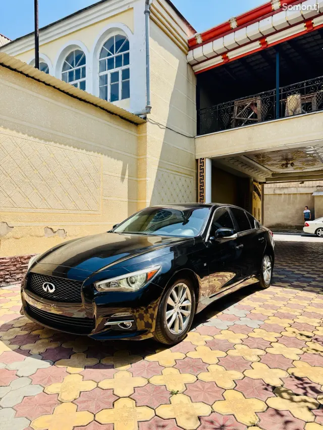 Infiniti Q series 2015 · 3.5 AT