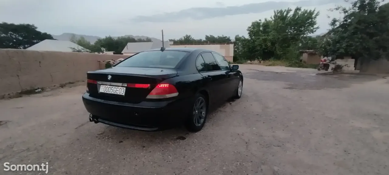 BMW 7 series 2004 · 3.0 AT
