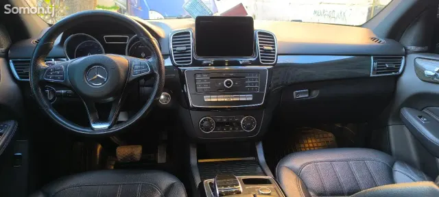 Mercedes-Benz GLE class 2017 · 3.5 AT