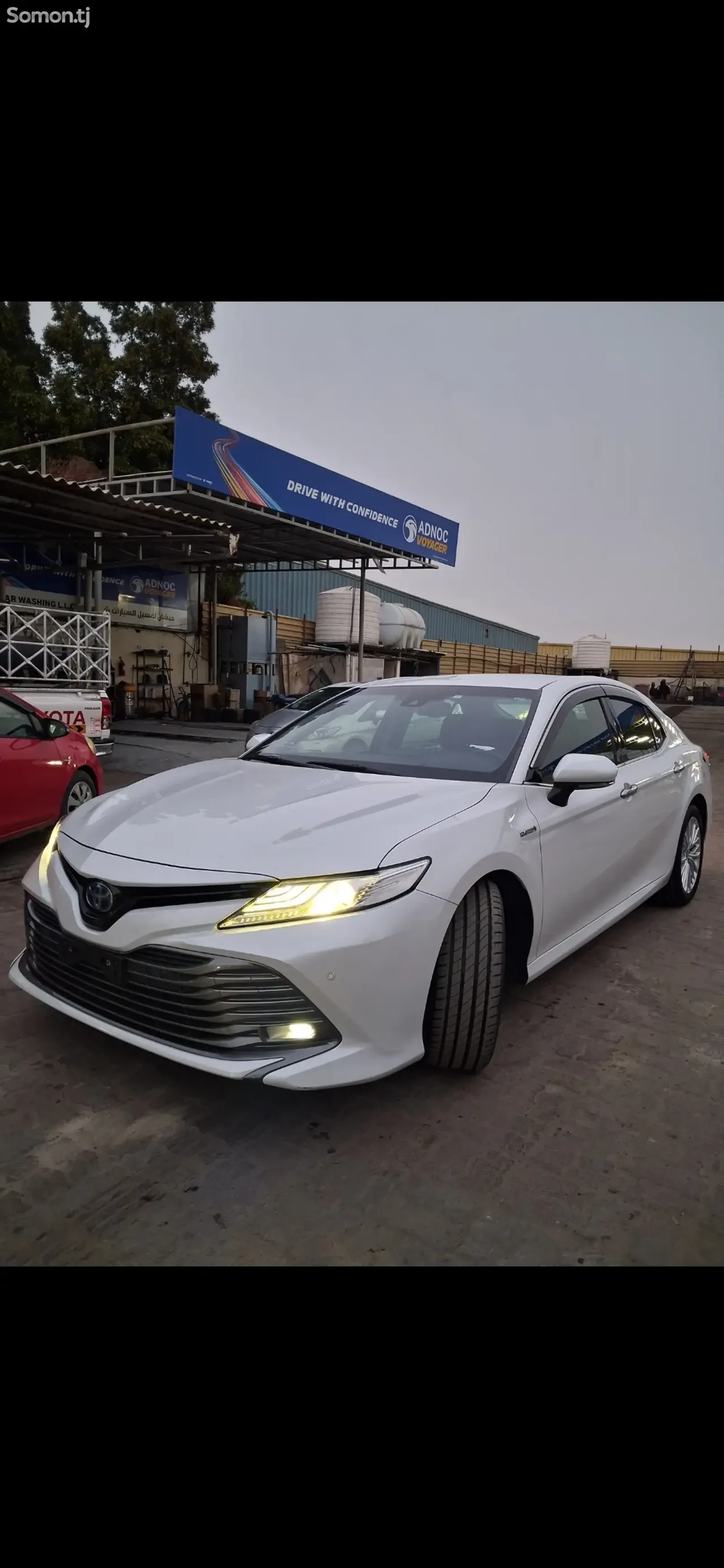 Toyota Camry 2018 · 2.5 AT