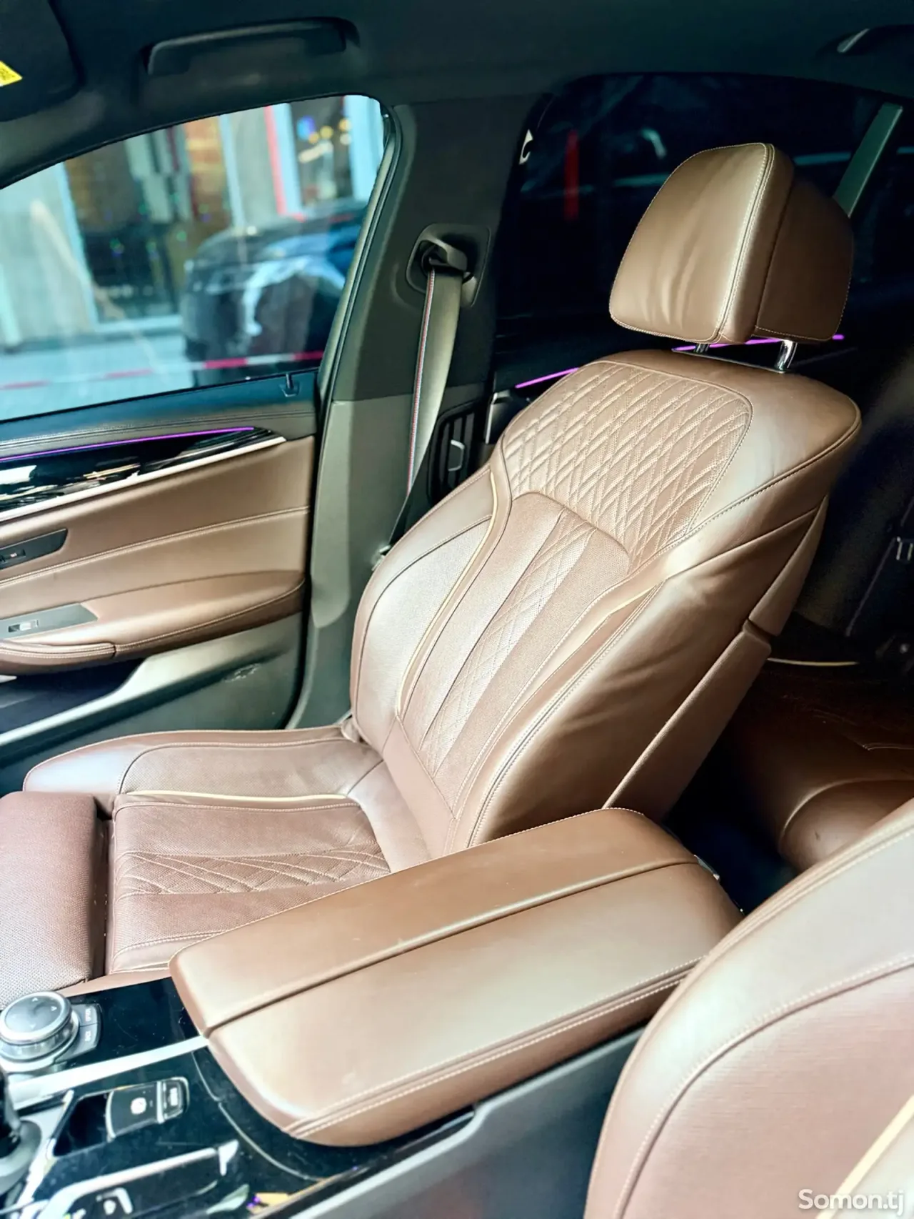 BMW 5 series 2023 · 4.4 AT