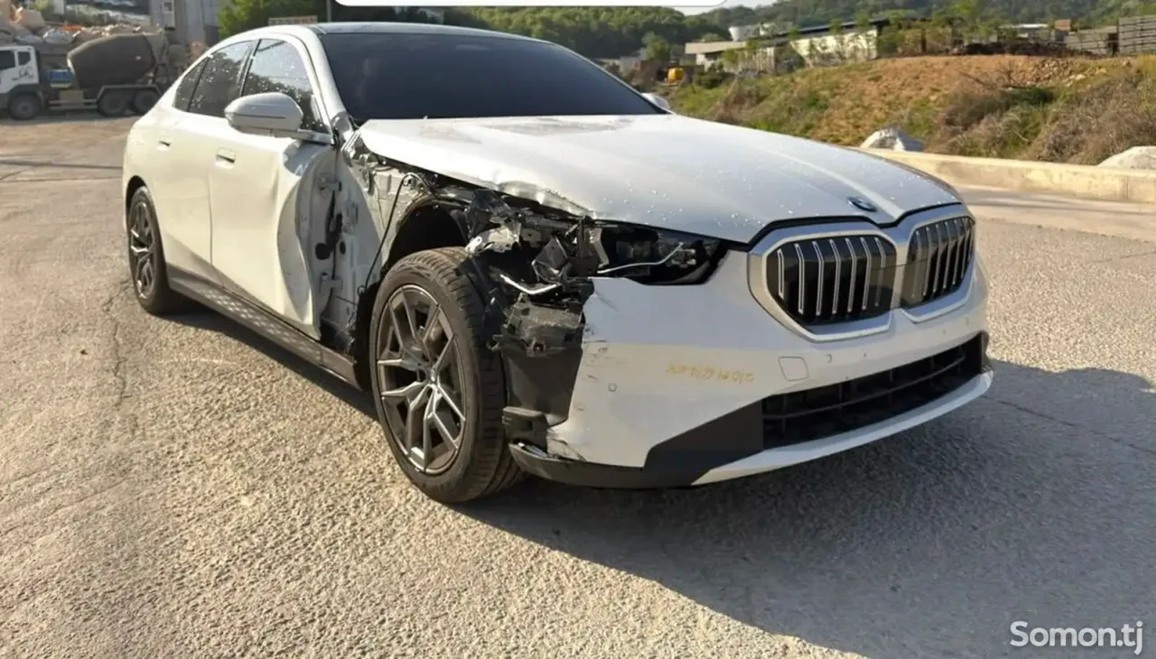 BMW 5 series 2024 · 2.0 AT