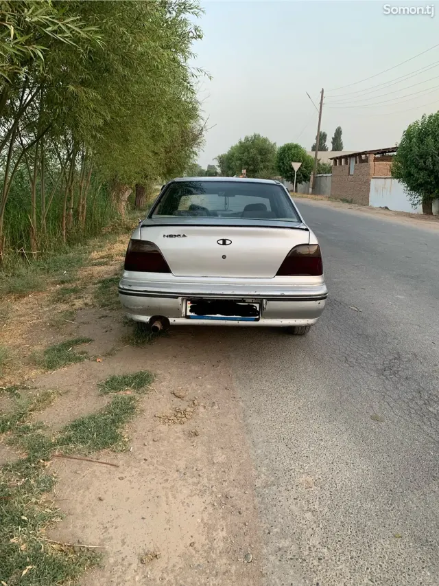 Daewoo Nexia 1996 · 1.6 MT
