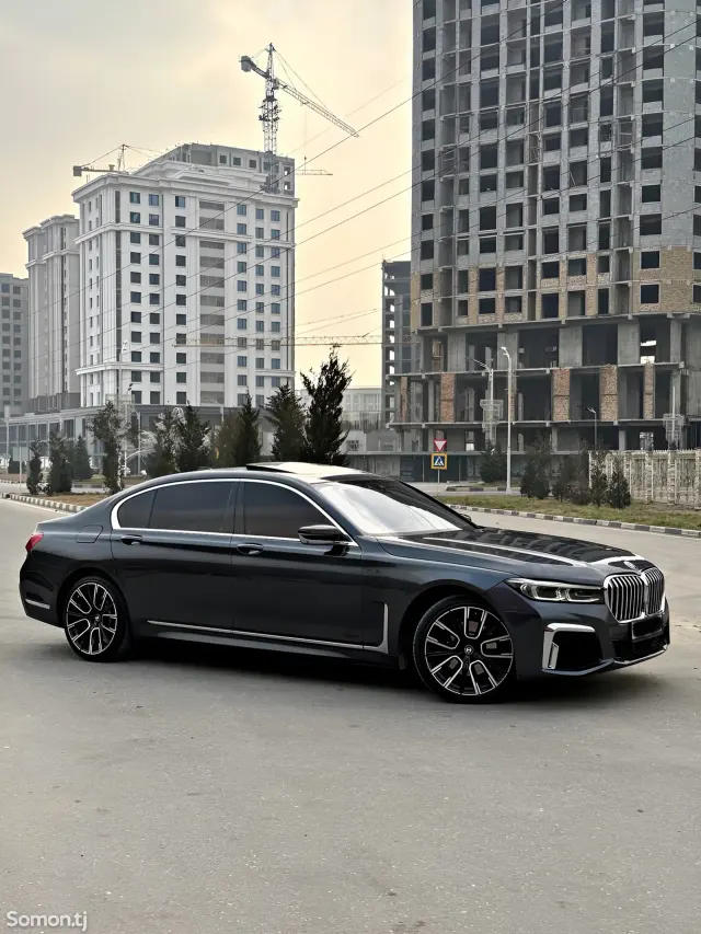 BMW 7 series 2017 · 3.0 AT