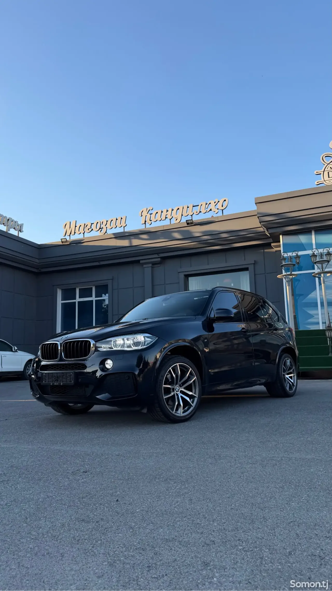 BMW X5 2016 · 3.0 AT