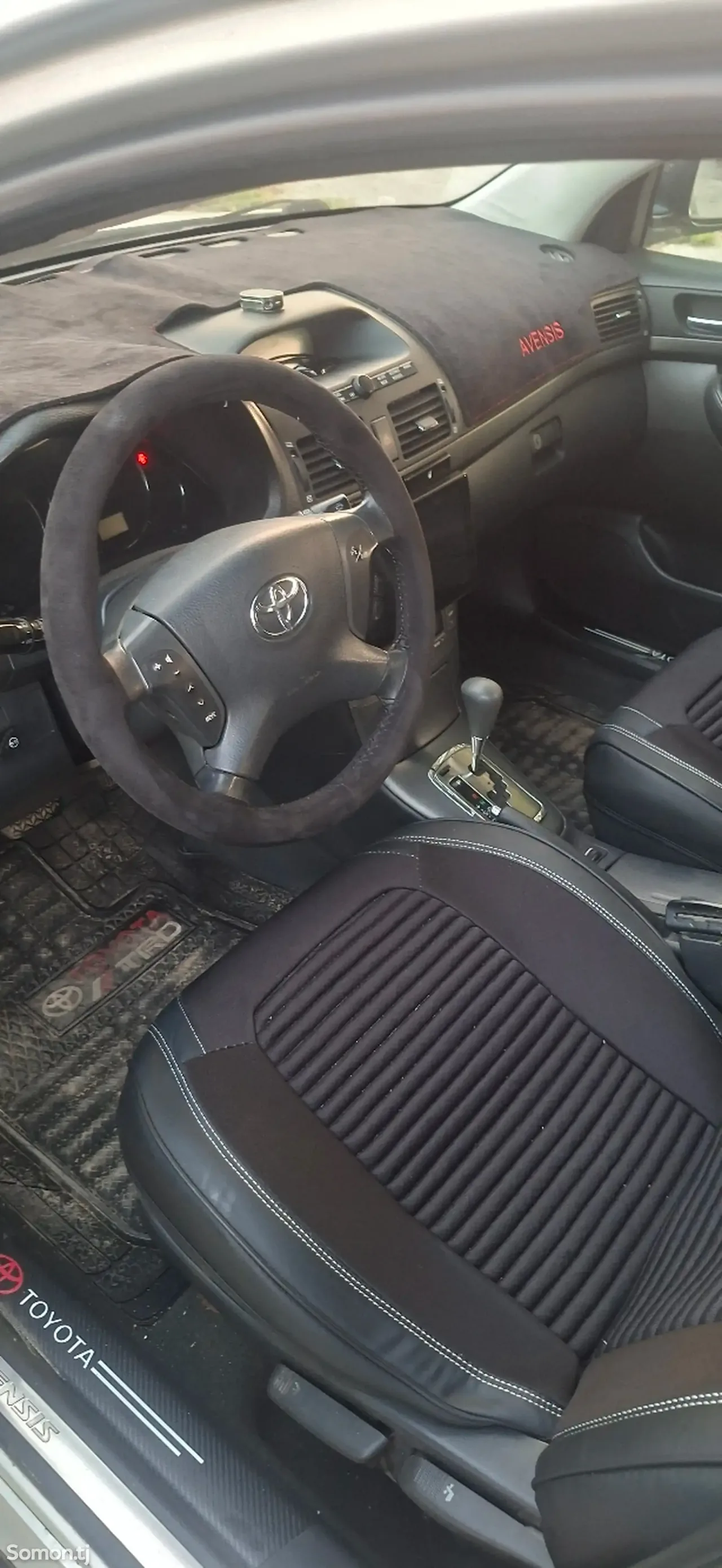 Toyota Avensis 2006 · 1.8 AT