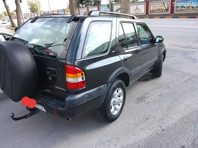 Opel Frontera 2001 · 2.2 MT