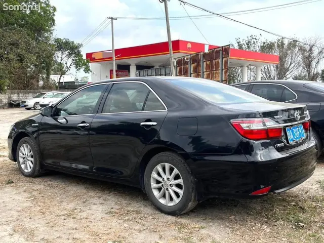 Toyota Camry 2015 · 2.5 AT