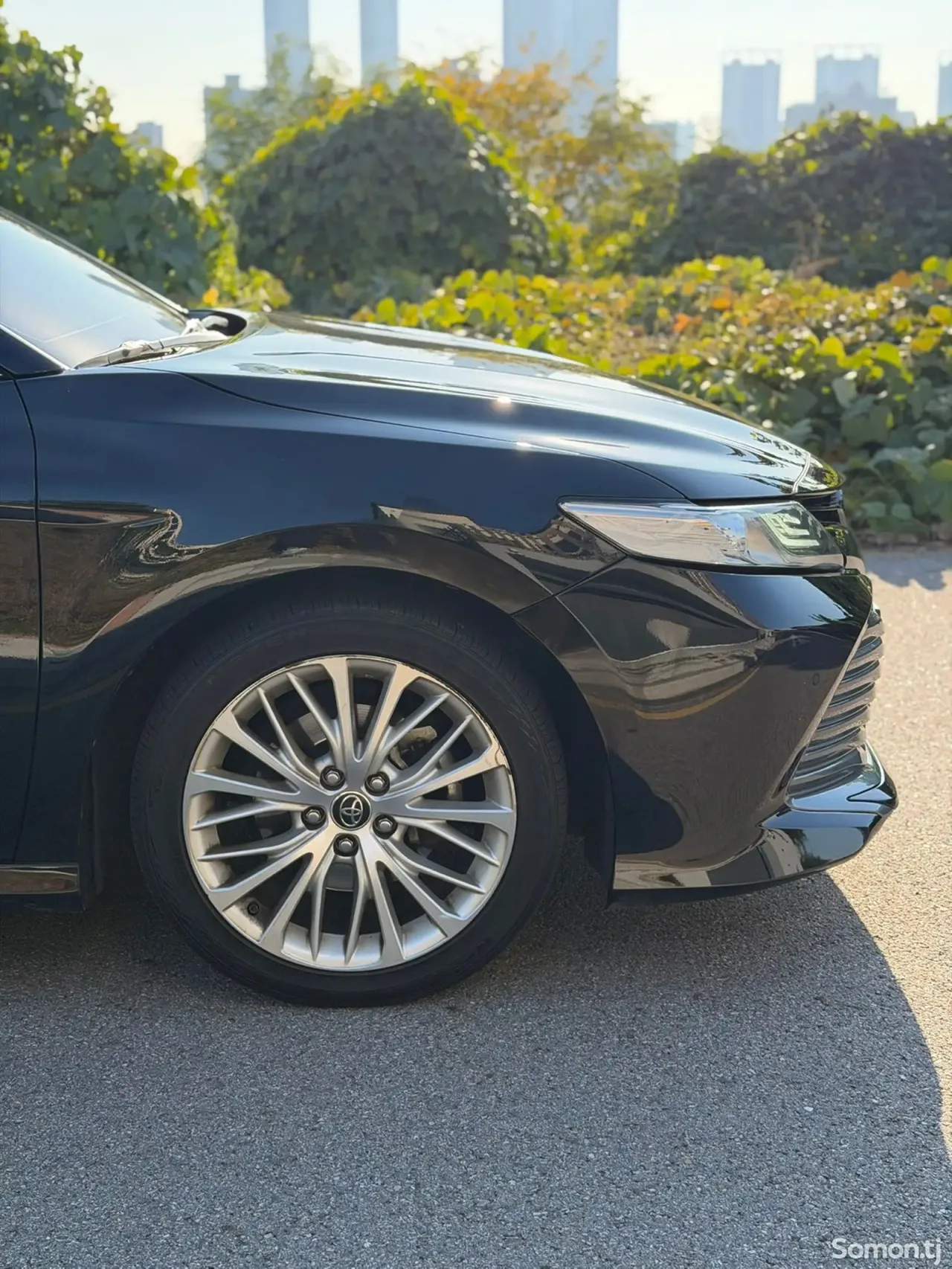 Toyota Camry 2019 · 2.5 AT