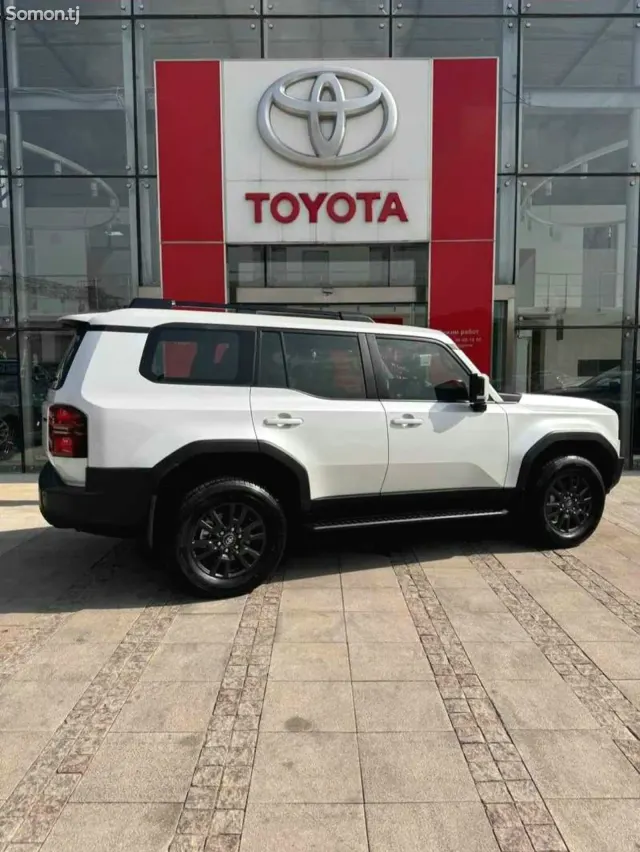 Toyota Land Cruiser Prado 2026 · 2.4 AT