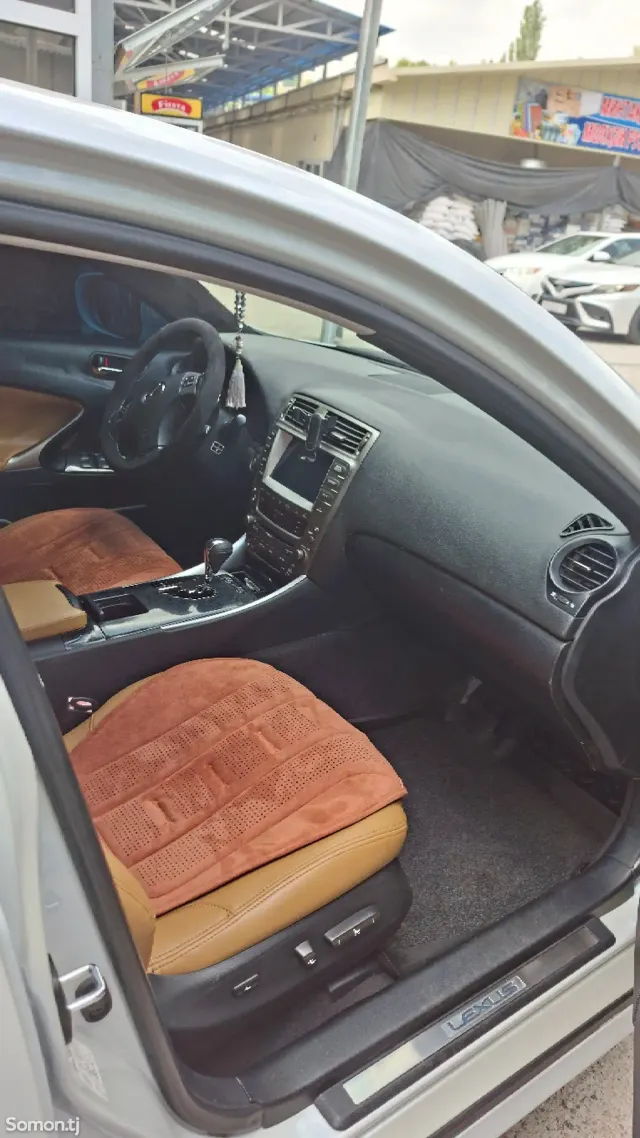 Lexus IS series 2006 · 2.5 AT