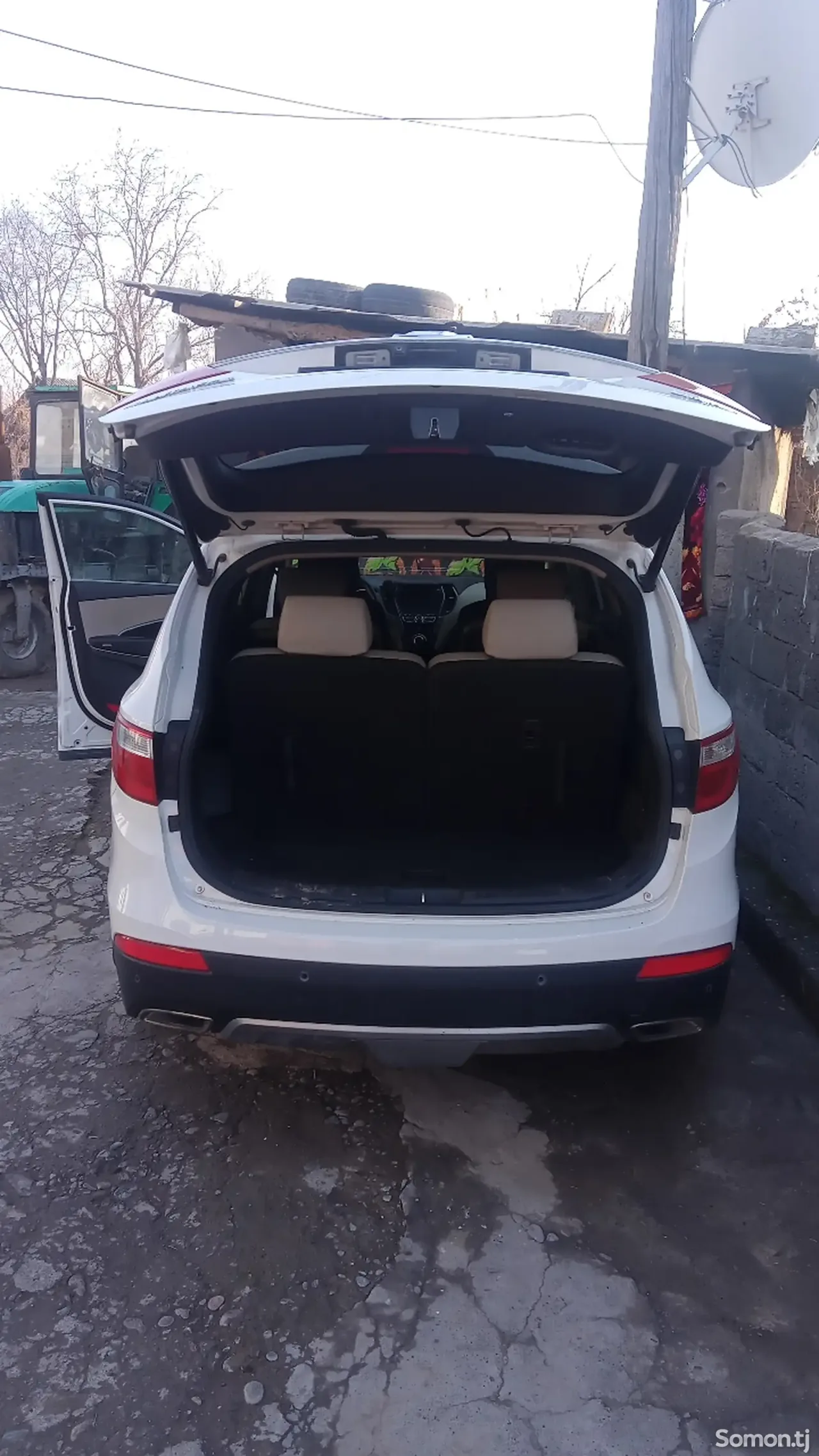 Hyundai Santa Fe 2015 · 3.3 AT