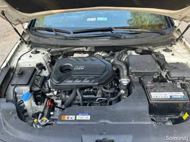 Hyundai Sonata 2015 · 2.0 AT