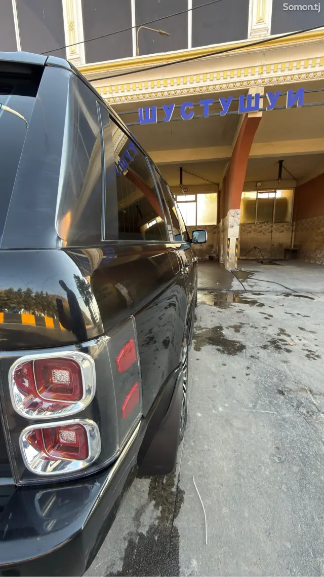 Land Rover Vogue 2011 · 4.4 AT