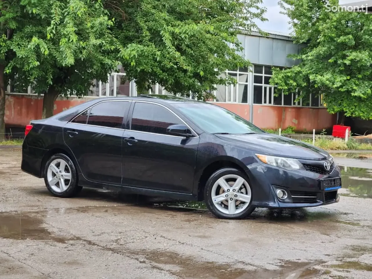 Toyota Camry 2012 · 2.5 AT