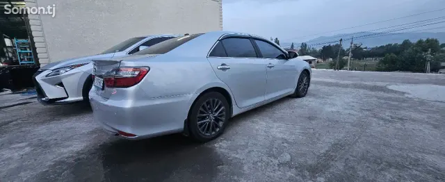 Toyota Camry 2017 · 2.5 AT