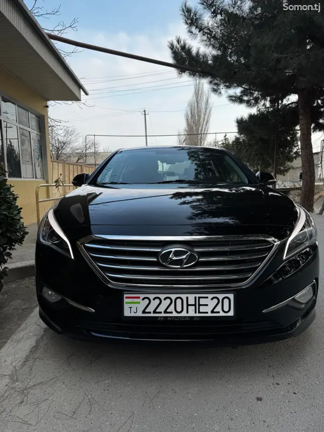 Hyundai Sonata 2015 · 2.0 AT