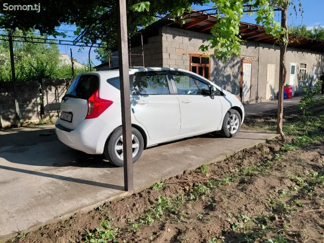 Nissan Versa 2015 · 1.6 AT