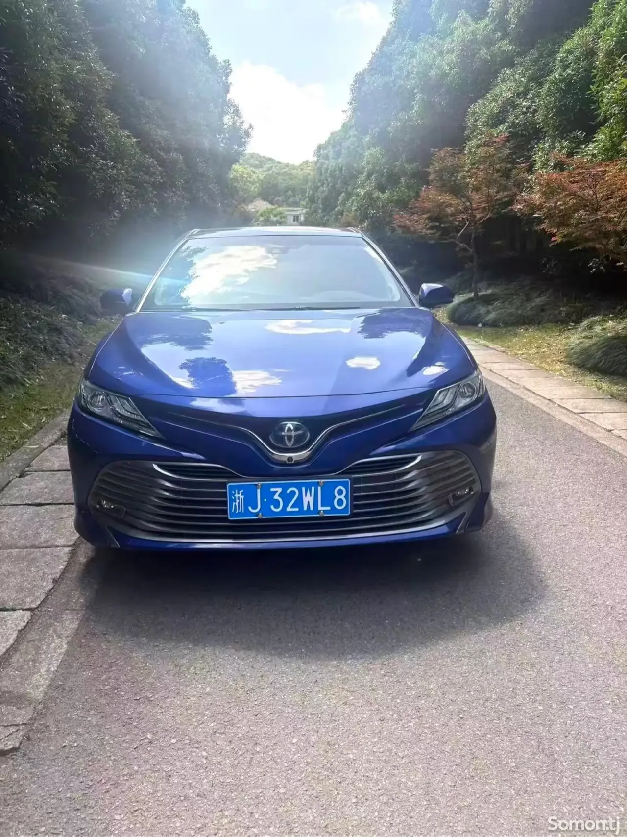 Toyota Camry 2018 · 2.5 AT