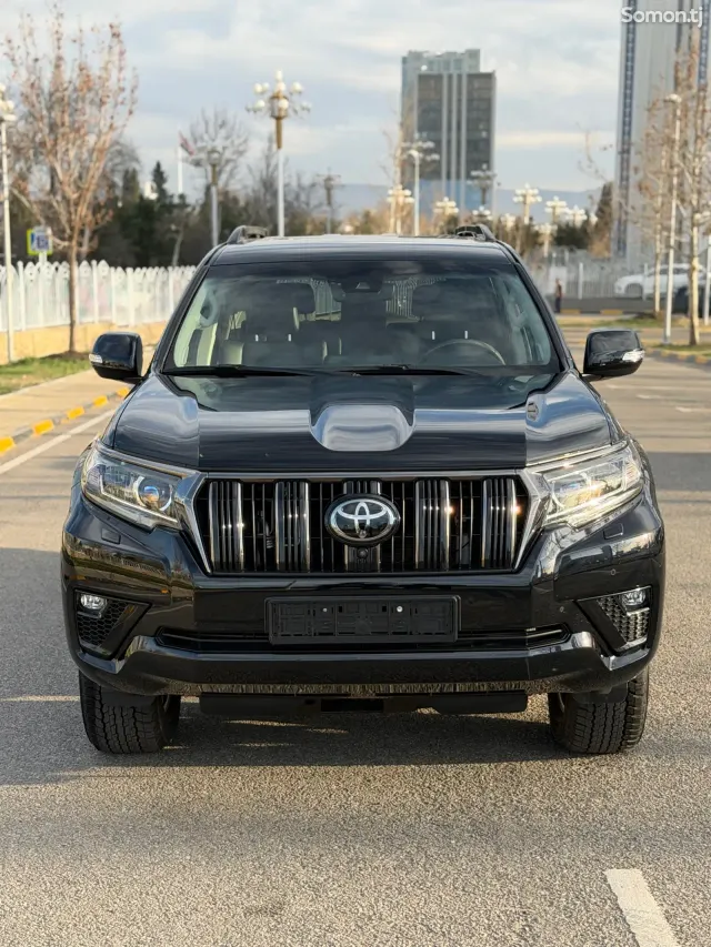 Toyota Land Cruiser Prado 2022 · 3.0 AT