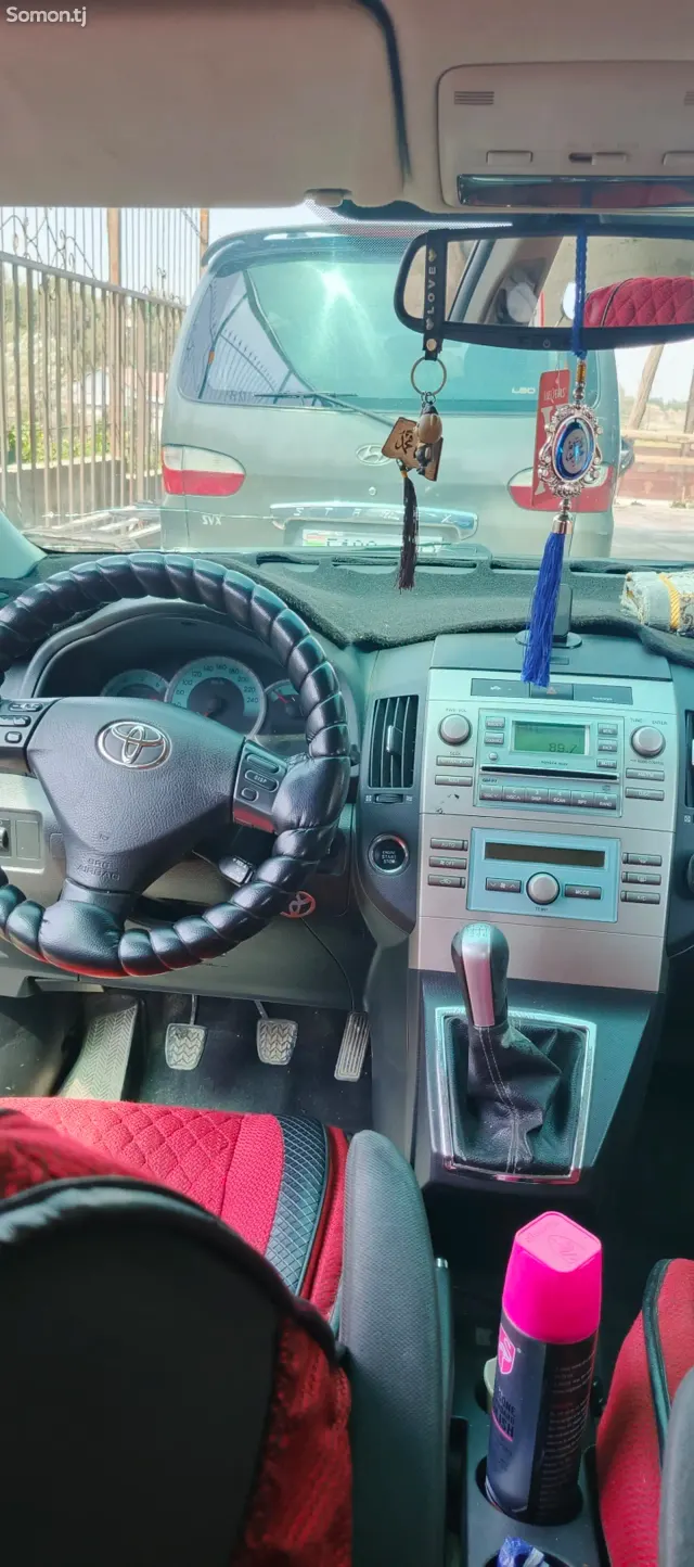 Toyota Verso 2006 · 2.2 MT