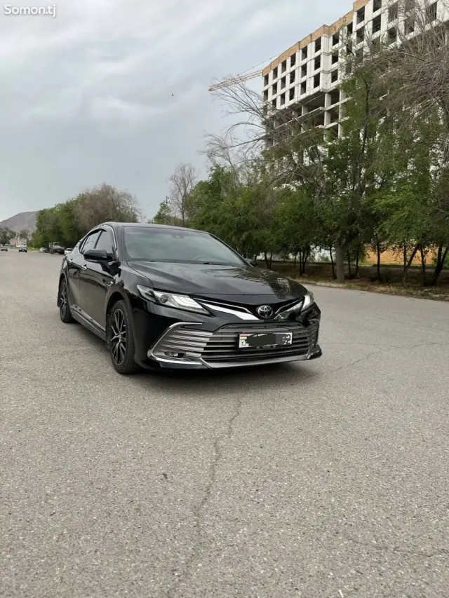 Toyota Camry 2018 · 2.5 AT