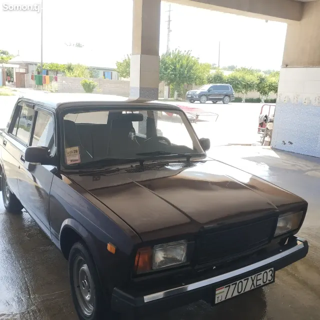 Lada (ВАЗ) 2107 2008 · 1.7 MT
