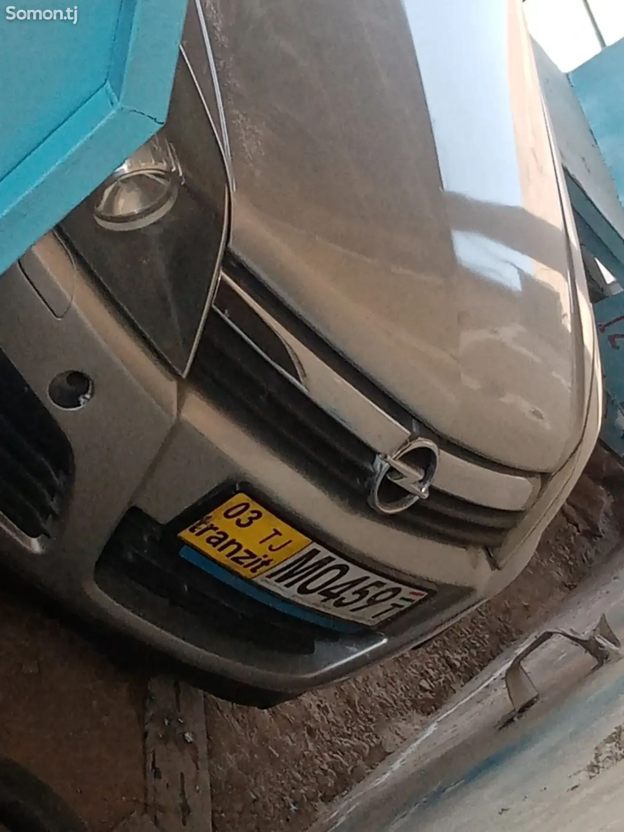 Opel Astra H 2005 · 1.6 MT