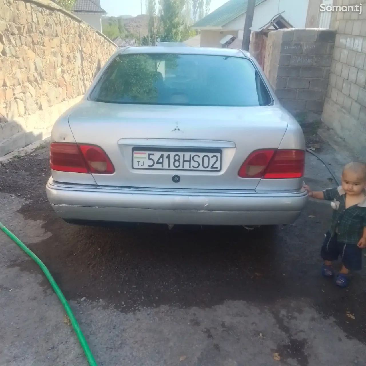 Mercedes-Benz E class 1996 · 2.0 MT