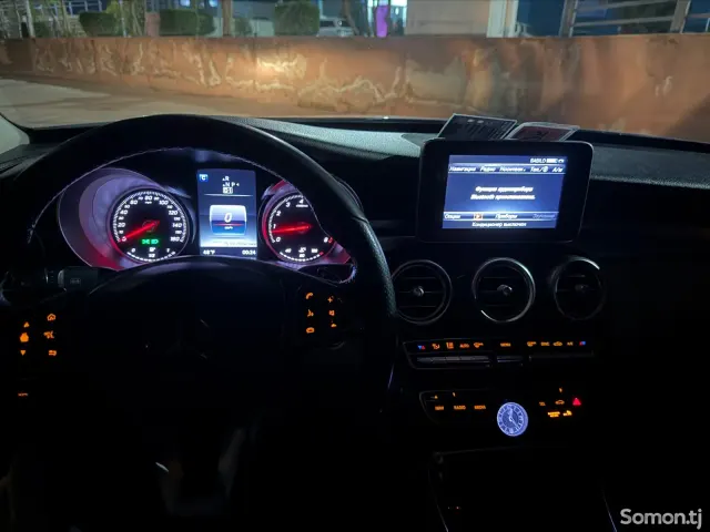 Mercedes-Benz C class 2015 · 2.0 AT