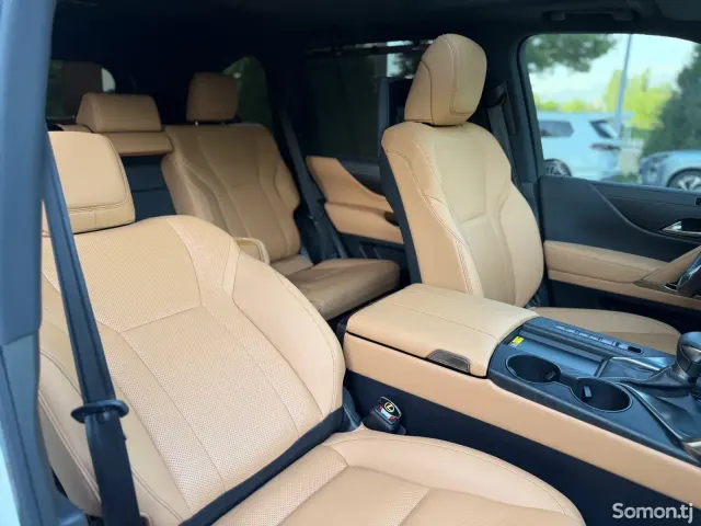 Lexus LX series 2023 · 3.5 AT