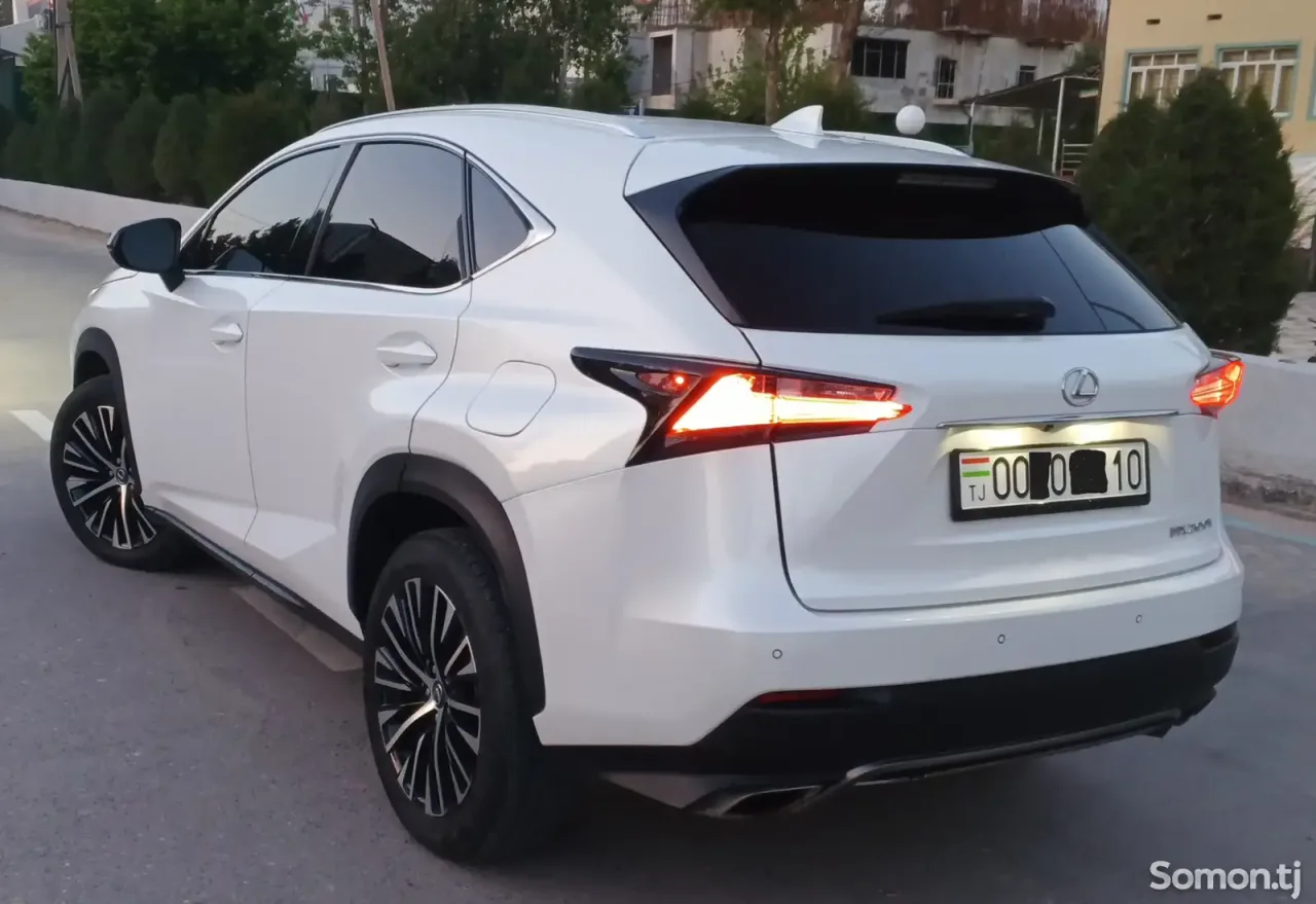 Lexus NX series 2017 · 2.0 AT