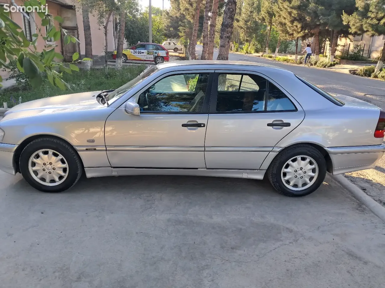 Mercedes-Benz C class 1999 · 2.0 AT