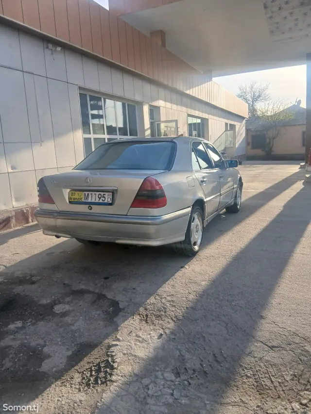 Mercedes-Benz C class 1994 · 1.8 MT