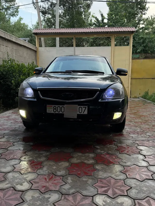 Lada (ВАЗ) Priora 2009 · 1.7 MT